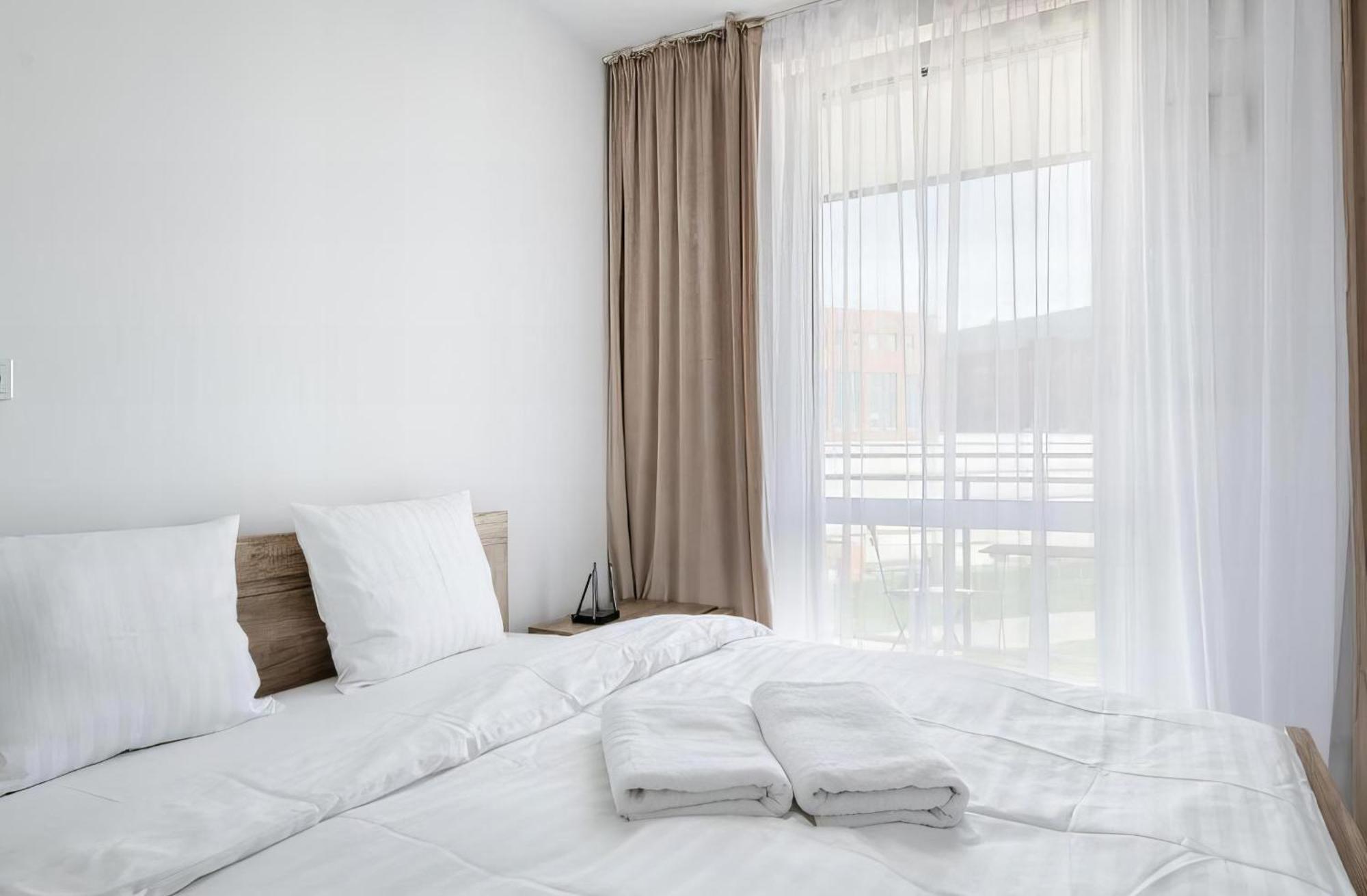 Mlambert - Aparthotel Varsovie Extérieur photo